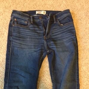 Kids size 15/16 skinny jeans